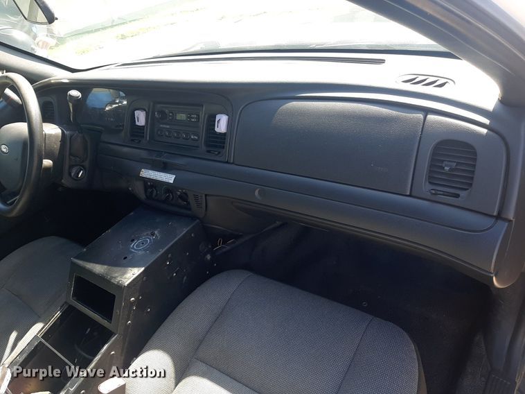 image for item NY9655 2011 Ford Crown Victoria Police Interceptor 