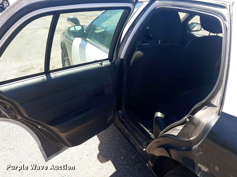 image for item NY9655 2011 Ford Crown Victoria Police Interceptor 