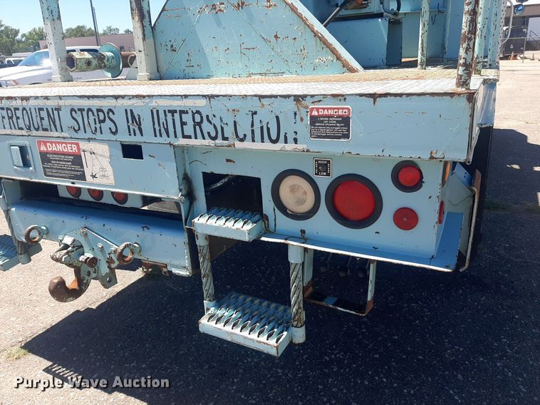 image for item NY9658 1994 International 4700  digger derrick truck