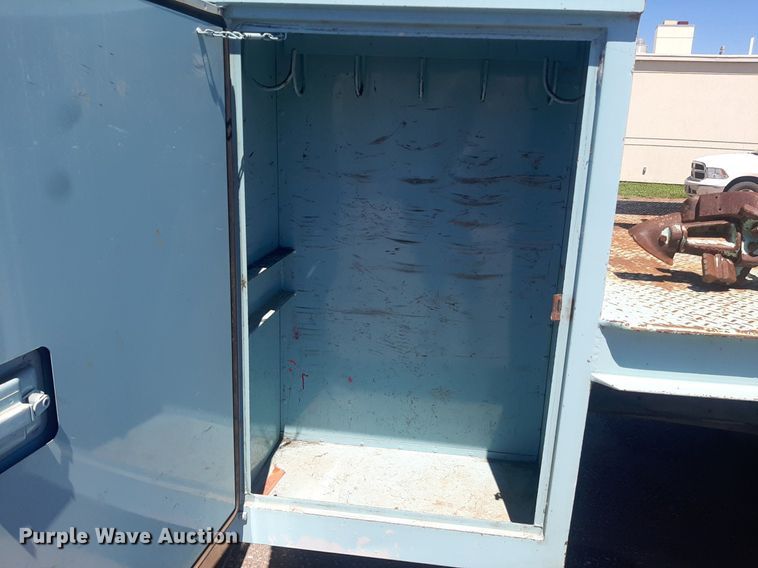 image for item NY9658 1994 International 4700  digger derrick truck