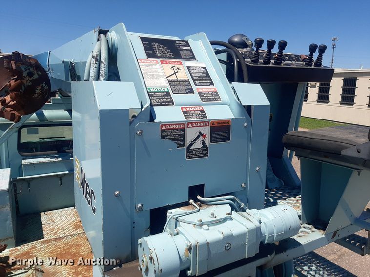 image for item NY9658 1994 International 4700  digger derrick truck