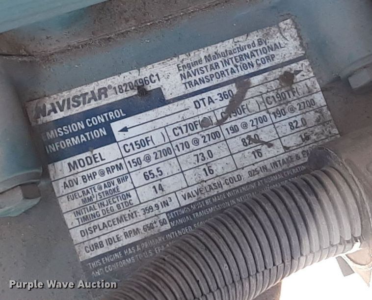 image for item NY9658 1994 International 4700  digger derrick truck