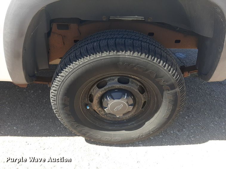 image for item NY9660 2008 Chevrolet Colorado Ext. Cab pickup truck