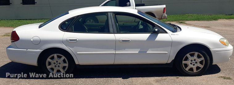 image for item NY9661 2006 Ford Taurus 