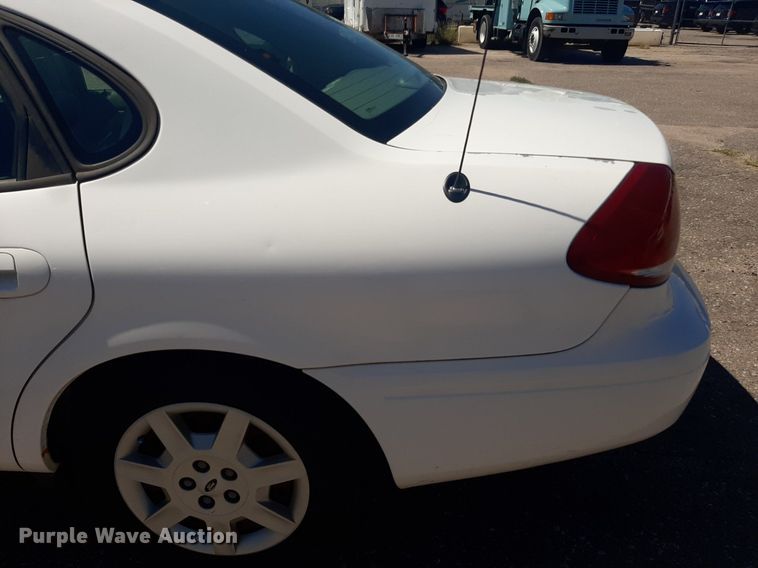 image for item NY9661 2006 Ford Taurus 