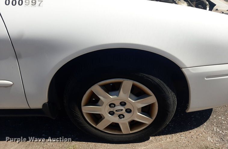 image for item NY9661 2006 Ford Taurus 