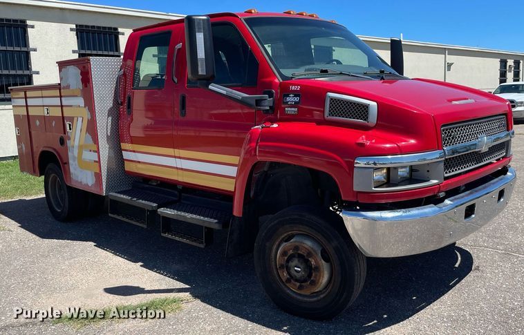 image for item NY9662 2008 Chevrolet C5500 Crew Cab utility / service truck