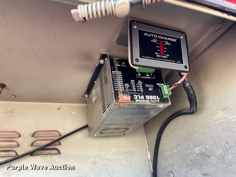 image for item NY9662 2008 Chevrolet C5500 Crew Cab utility / service truck