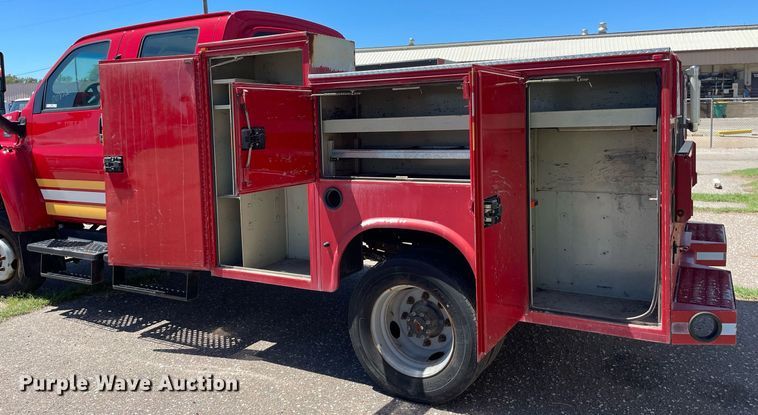 image for item NY9662 2008 Chevrolet C5500 Crew Cab utility / service truck