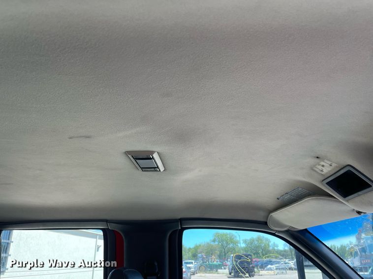 image for item NY9662 2008 Chevrolet C5500 Crew Cab utility / service truck