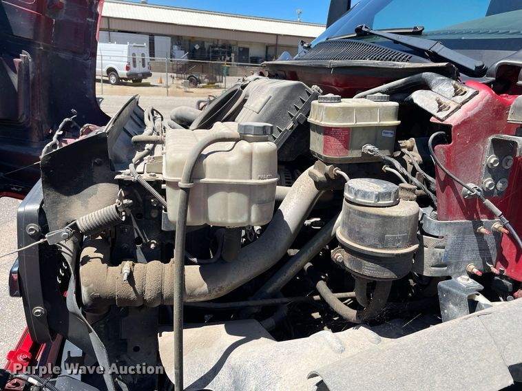 image for item NY9662 2008 Chevrolet C5500 Crew Cab utility / service truck