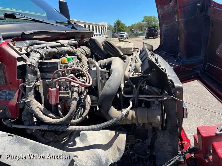 image for item NY9662 2008 Chevrolet C5500 Crew Cab utility / service truck