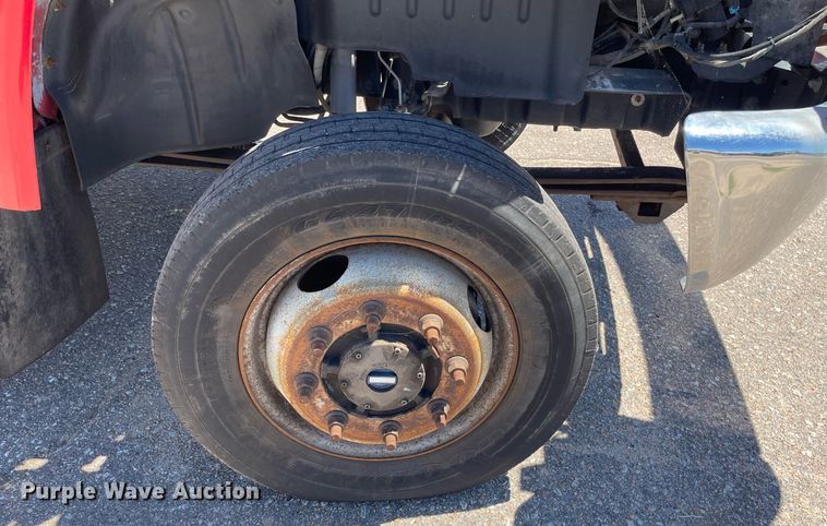 image for item NY9662 2008 Chevrolet C5500 Crew Cab utility / service truck