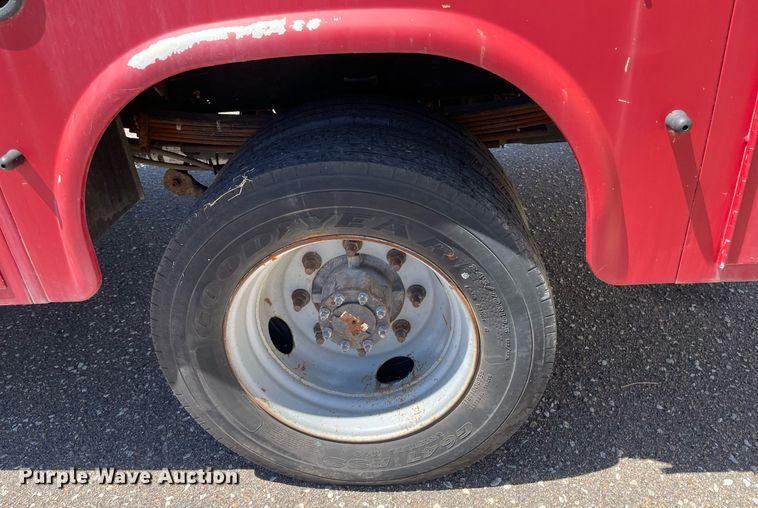 image for item NY9662 2008 Chevrolet C5500 Crew Cab utility / service truck