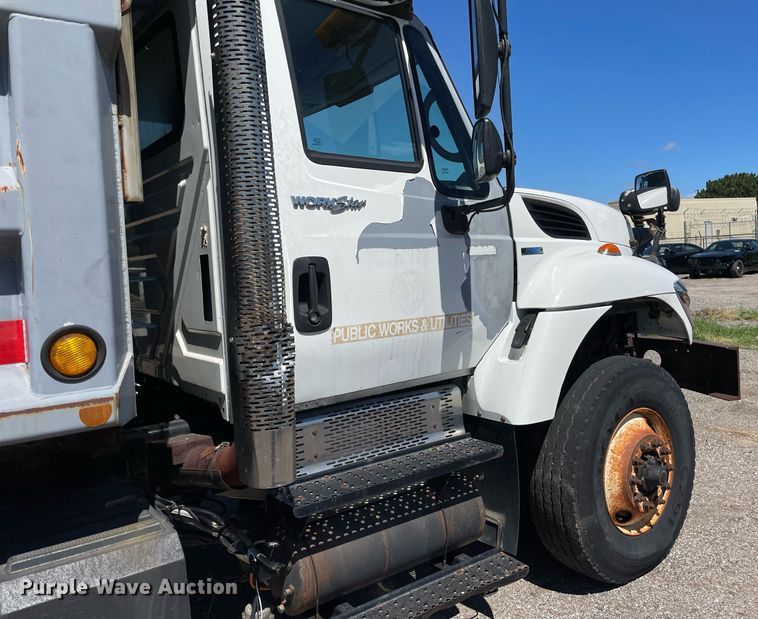 image for item NY9666 2010 International 7500 dump truck