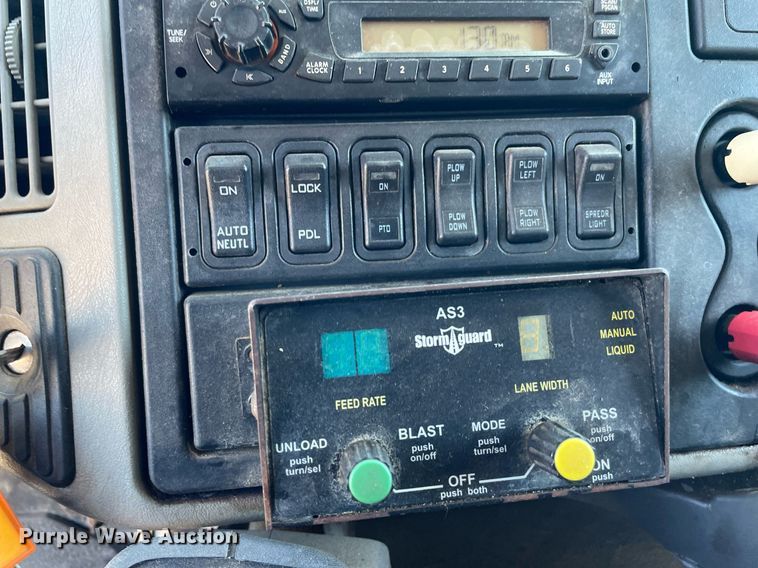 image for item NY9666 2010 International 7500 dump truck