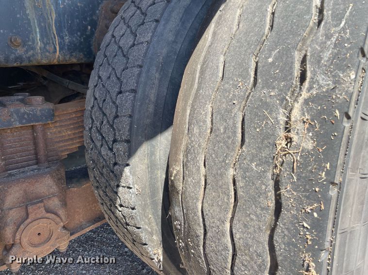 image for item NY9666 2010 International 7500 dump truck