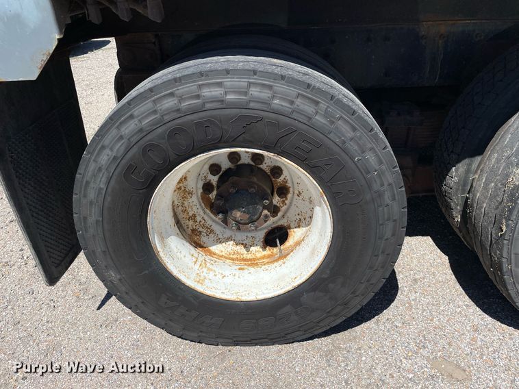 image for item NY9666 2010 International 7500 dump truck