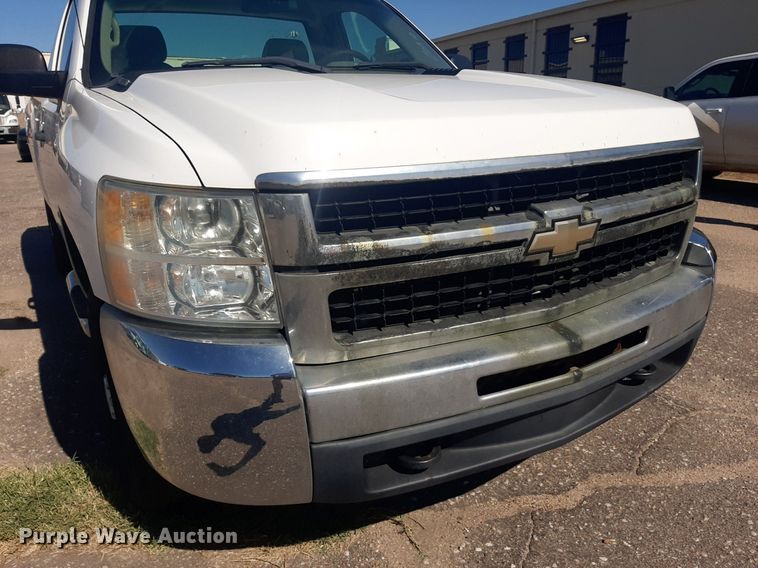 image for item NY9668 2008 Chevrolet Silverado 2500HD pickup truck