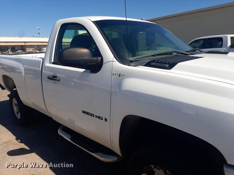 image for item NY9668 2008 Chevrolet Silverado 2500HD pickup truck