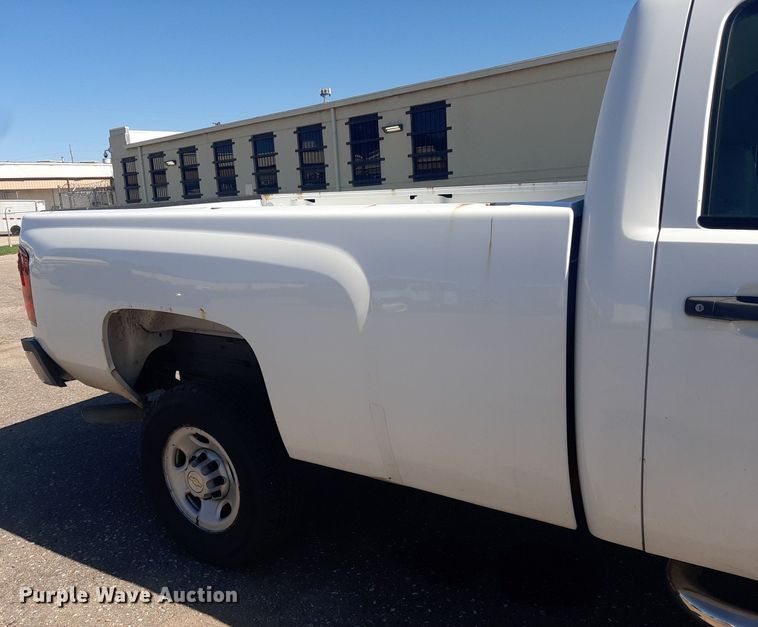 image for item NY9668 2008 Chevrolet Silverado 2500HD pickup truck