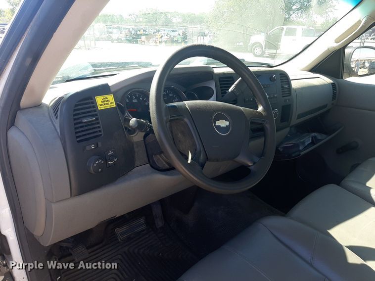 image for item NY9668 2008 Chevrolet Silverado 2500HD pickup truck