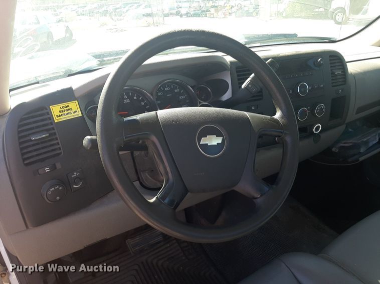 image for item NY9668 2008 Chevrolet Silverado 2500HD pickup truck