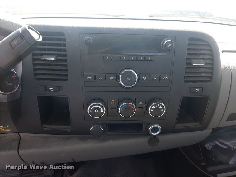 image for item NY9668 2008 Chevrolet Silverado 2500HD pickup truck