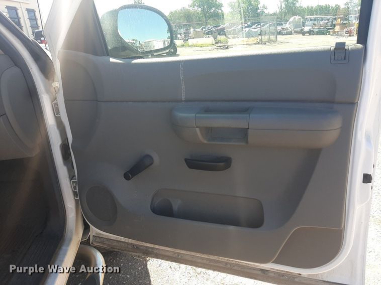 image for item NY9668 2008 Chevrolet Silverado 2500HD pickup truck