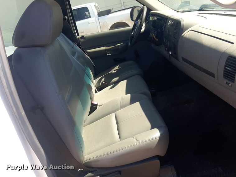 image for item NY9668 2008 Chevrolet Silverado 2500HD pickup truck