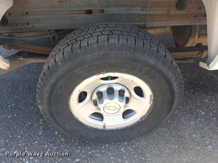 image for item NY9668 2008 Chevrolet Silverado 2500HD pickup truck