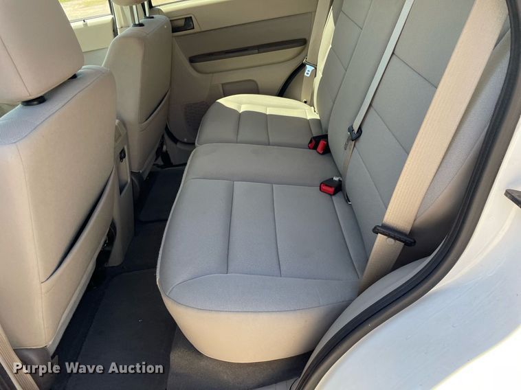 image for item NY9670 2010 Ford Escape Hybrid SUV