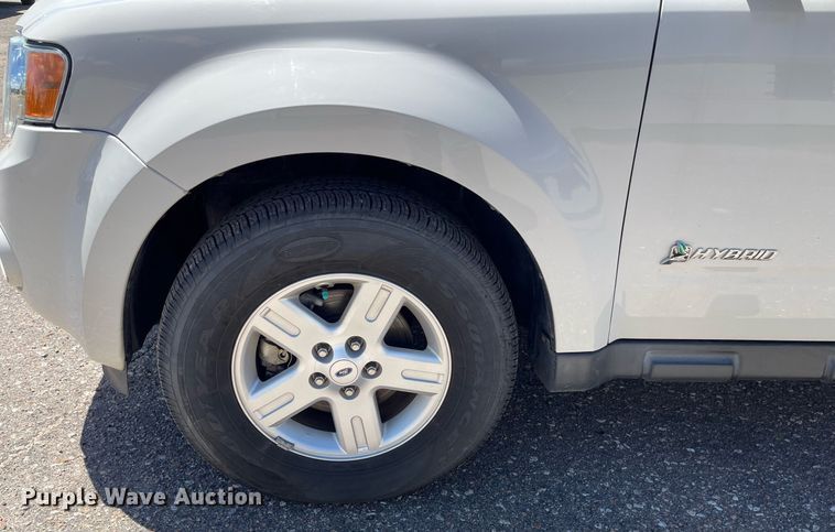 image for item NY9670 2010 Ford Escape Hybrid SUV