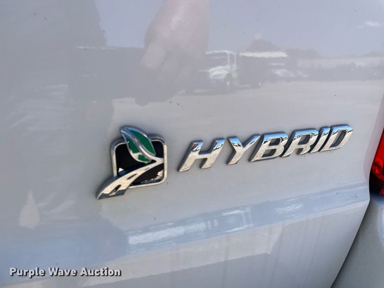 image for item NY9670 2010 Ford Escape Hybrid SUV