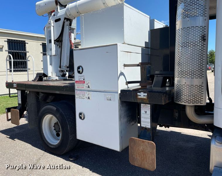 image for item NY9671 2009 Freightliner Business Class M2 bucket truck