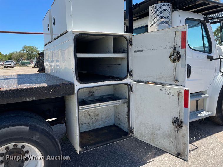 image for item NY9671 2009 Freightliner Business Class M2 bucket truck