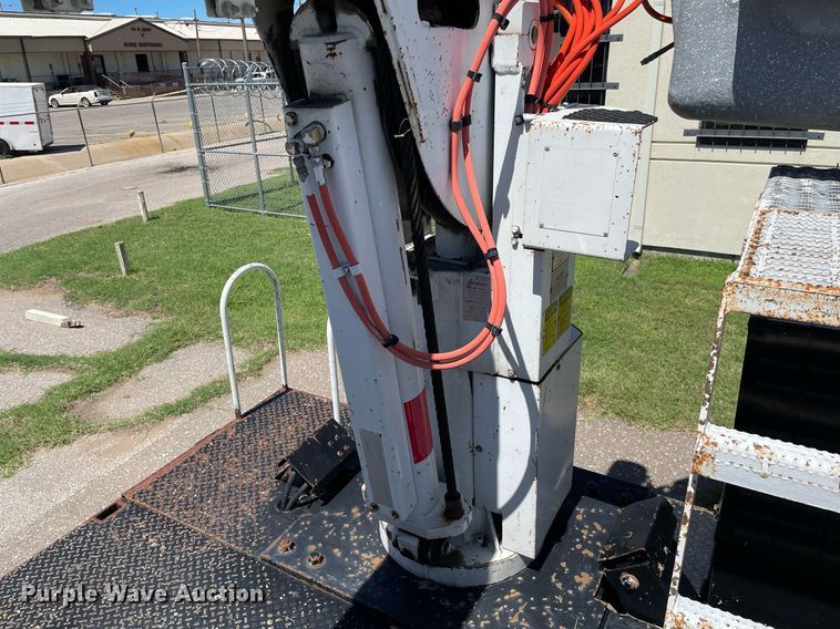 image for item NY9671 2009 Freightliner Business Class M2 bucket truck