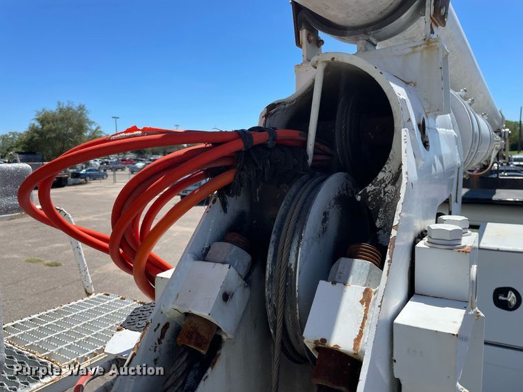 image for item NY9671 2009 Freightliner Business Class M2 bucket truck