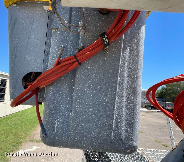 image for item NY9671 2009 Freightliner Business Class M2 bucket truck