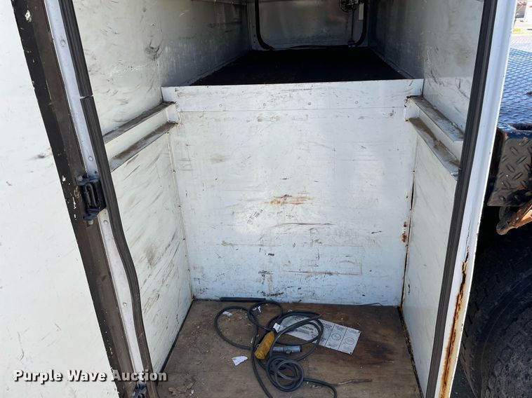 image for item NY9671 2009 Freightliner Business Class M2 bucket truck