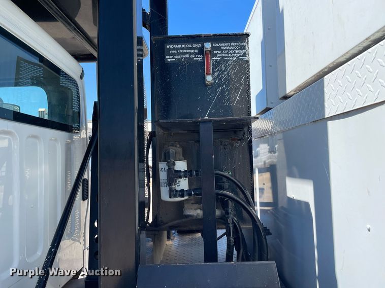 image for item NY9671 2009 Freightliner Business Class M2 bucket truck