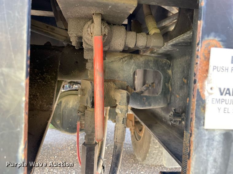 image for item NY9671 2009 Freightliner Business Class M2 bucket truck