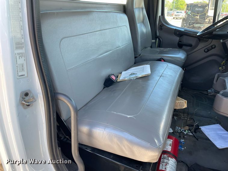 image for item NY9671 2009 Freightliner Business Class M2 bucket truck