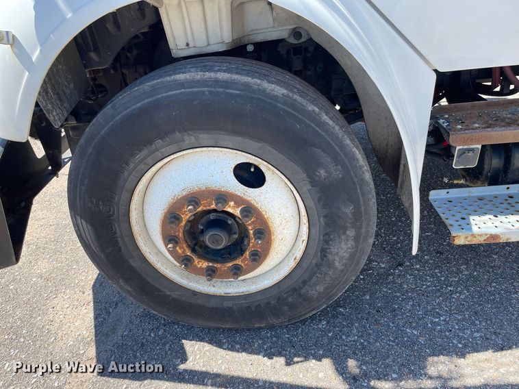 image for item NY9671 2009 Freightliner Business Class M2 bucket truck