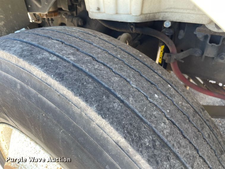 image for item NY9671 2009 Freightliner Business Class M2 bucket truck