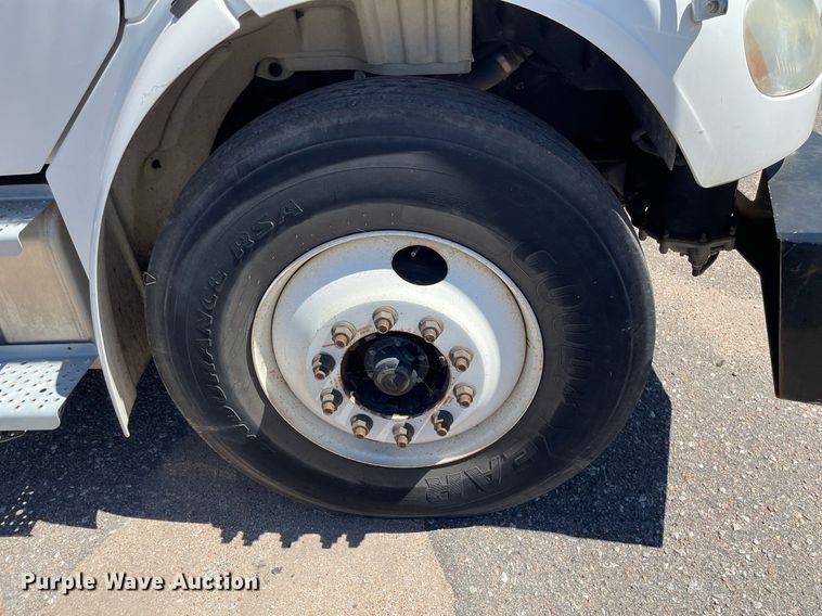 image for item NY9671 2009 Freightliner Business Class M2 bucket truck