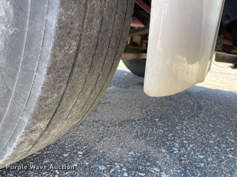 image for item NY9671 2009 Freightliner Business Class M2 bucket truck