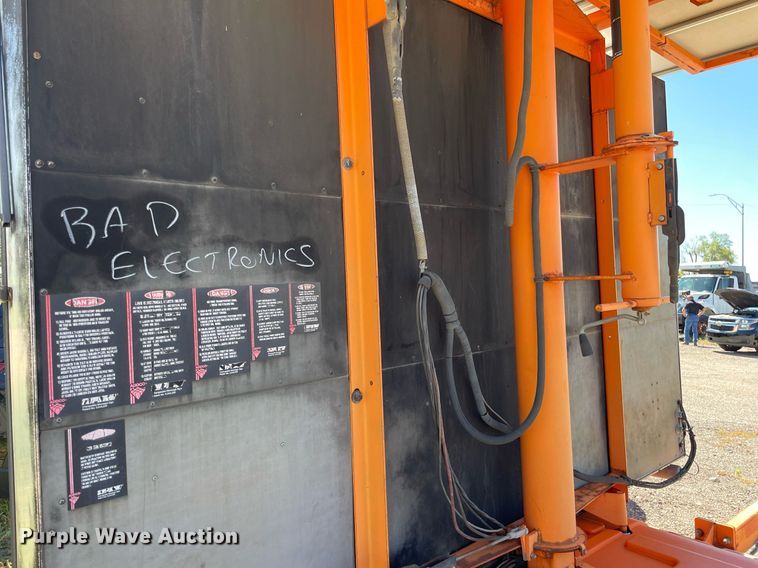 image for item NY9672 2001 Dot-Sign DH1000 Arrow board trailer