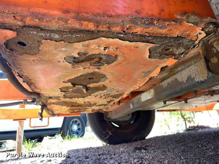 image for item NY9672 2001 Dot-Sign DH1000 Arrow board trailer