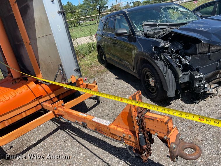 image for item NY9672 2001 Dot-Sign DH1000 Arrow board trailer